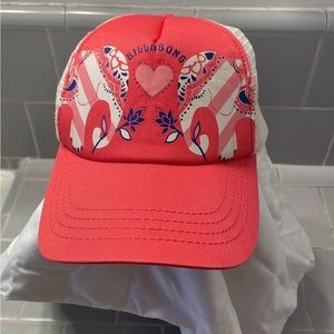 Billabong Womens Trucker Hat.  Brand new with no tags